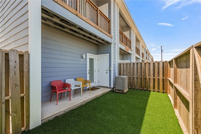 14916 Pirates Cove Dr, Corpus Christi, TX 78418
