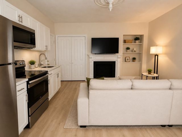 568 Main St 1, Woburn, MA 01801