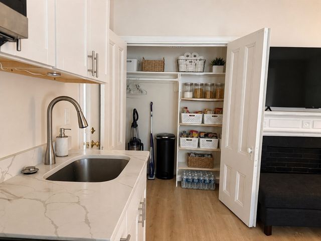 568 Main St 1, Woburn, MA 01801