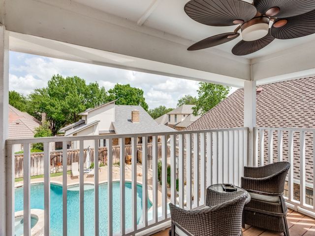 2821 Shadow Drive W, Arlington, TX 76006