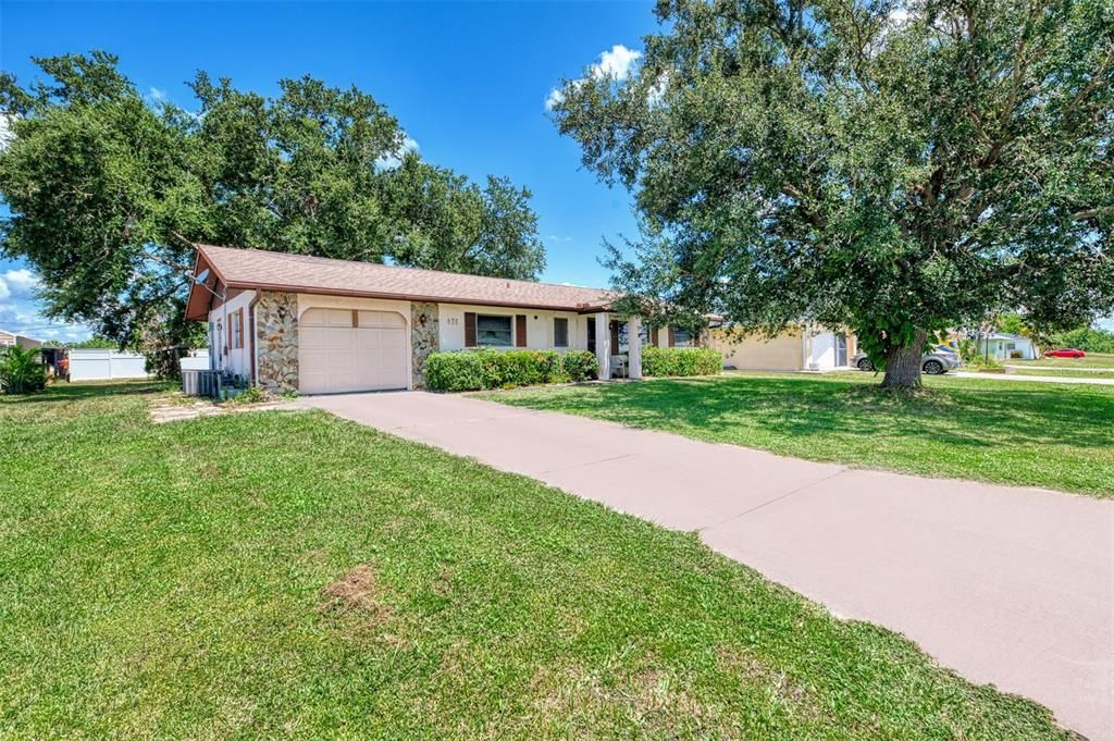 876 LINNAEN TERRACE NW, Port Charlotte, FL 33948