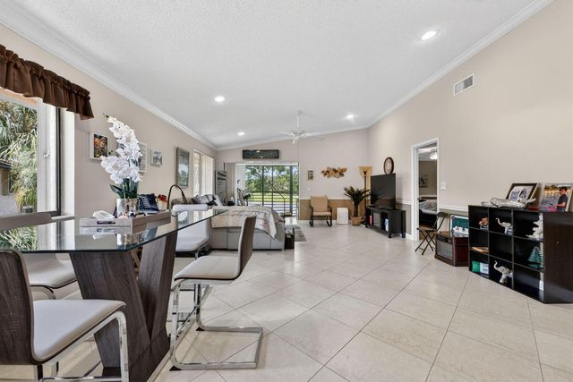 2240 SW 92nd Terrace 2403, Davie, FL 33324