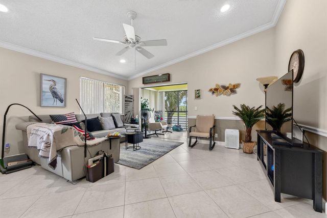 2240 SW 92nd Terrace 2403, Davie, FL 33324