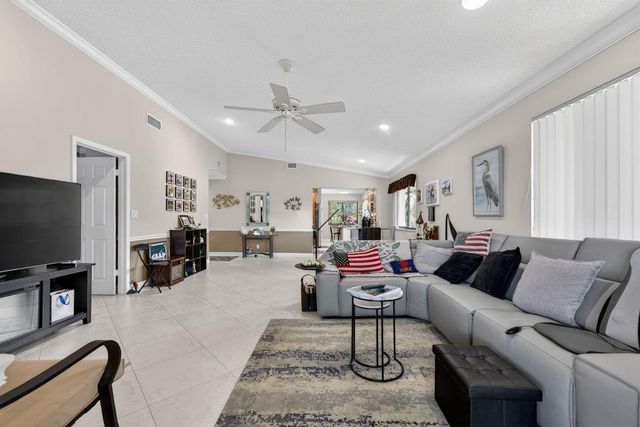 2240 SW 92nd Terrace 2403, Davie, FL 33324