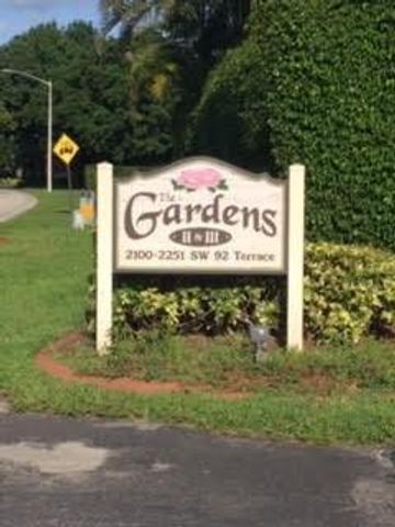 2240 SW 92nd Terrace 2403, Davie, FL 33324