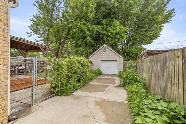 3514 N 61st STREET, Milwaukee, WI 53216