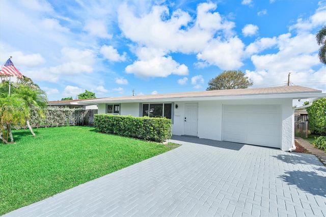 7860 NW 12th St, Pembroke Pines, FL 33024