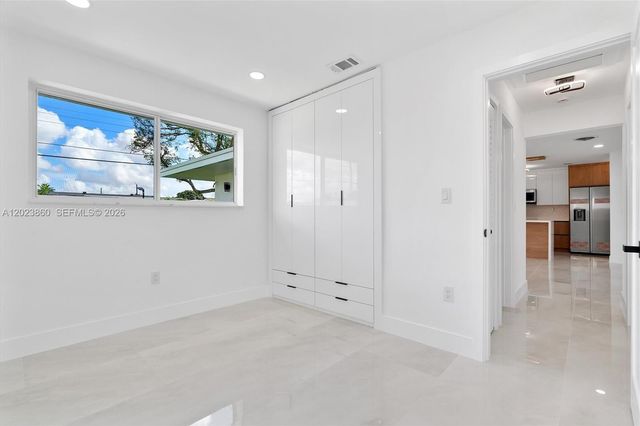 7860 NW 12th St, Pembroke Pines, FL 33024