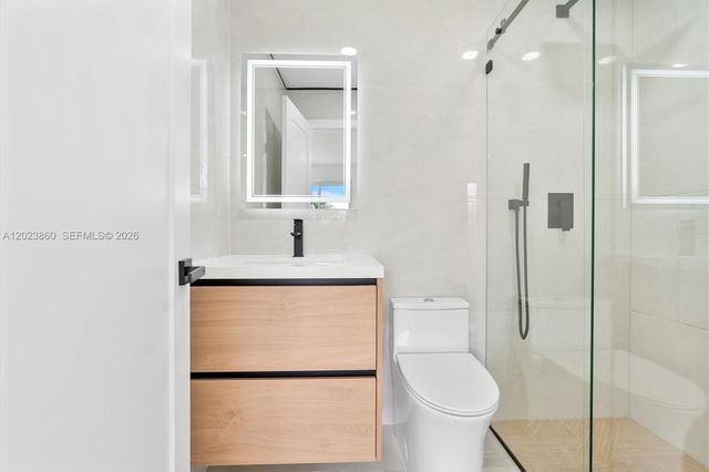 7860 NW 12th St, Pembroke Pines, FL 33024