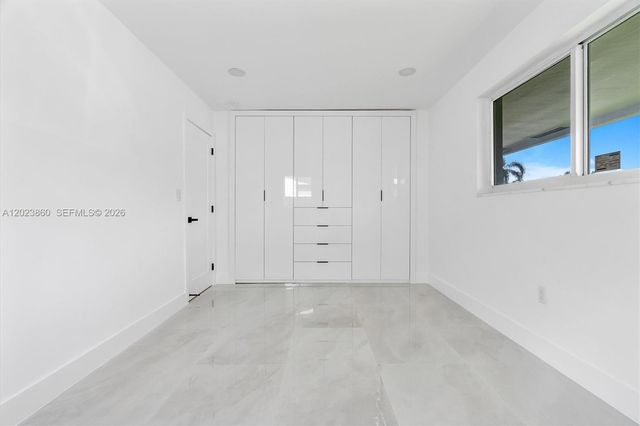 7860 NW 12th St, Pembroke Pines, FL 33024