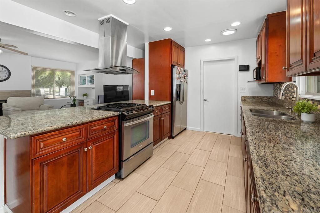 Image 12 of property listing at 1174 E Madison Ave., El Cajon, CA 92021