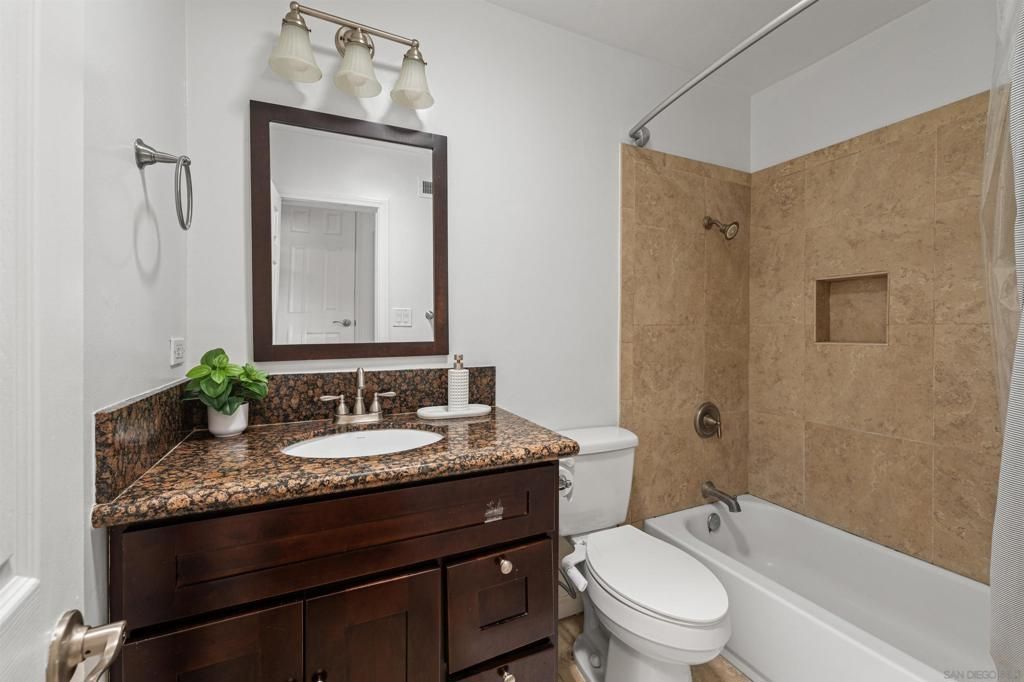 Image 19 of property listing at 1174 E Madison Ave., El Cajon, CA 92021