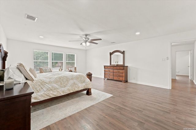 9127 Chinon, San Antonio, TX 78250