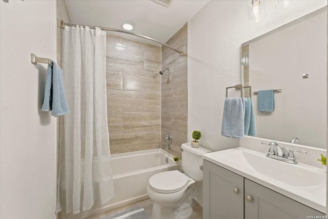 9127 Chinon, San Antonio, TX 78250