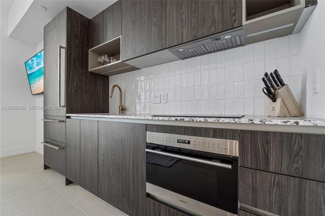159 NE 6th Street 5103, Miami, FL 33132
