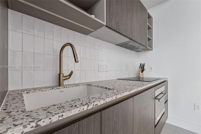 159 NE 6th Street 5103, Miami, FL 33132