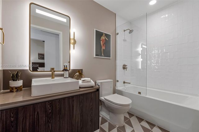 159 NE 6th Street 5103, Miami, FL 33132