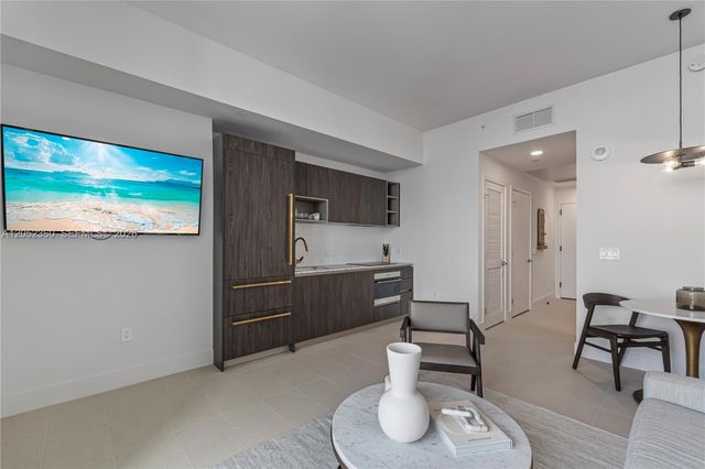 159 NE 6th Street 5103, Miami, FL 33132