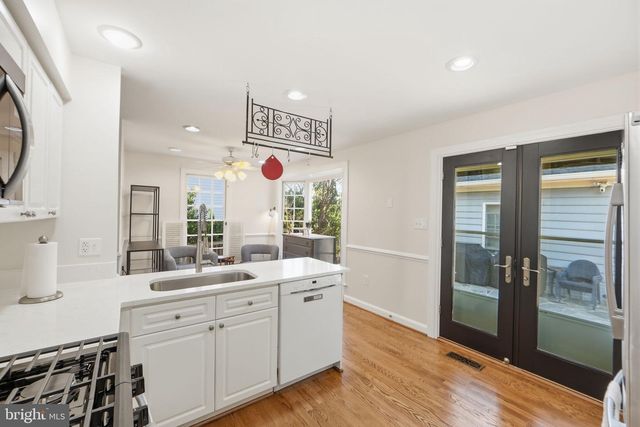 1433 BUENA VISTA AVE, Mclean, VA 22101