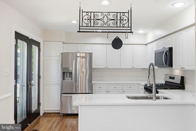 1433 BUENA VISTA AVE, Mclean, VA 22101