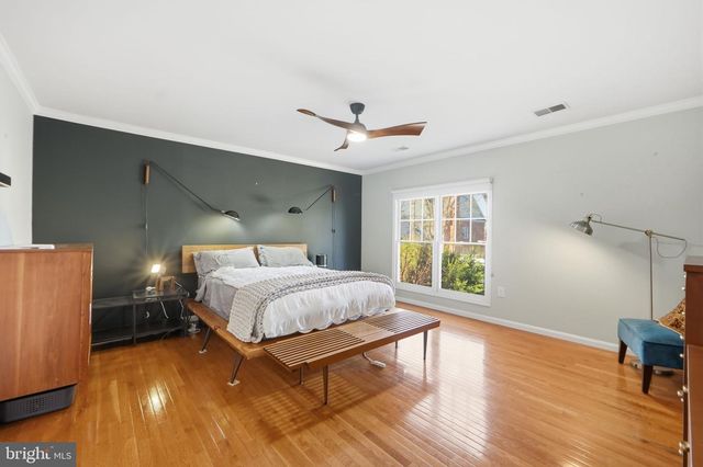 1433 BUENA VISTA AVE, Mclean, VA 22101