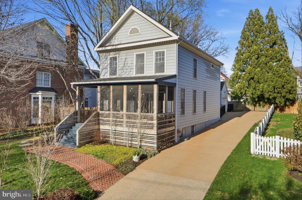 1433 BUENA VISTA AVE, Mclean, VA 22101