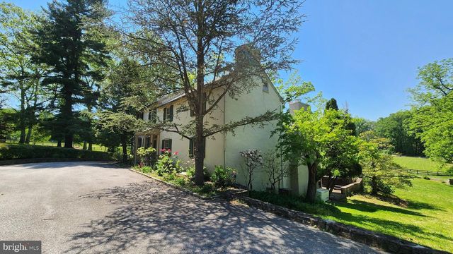 1105 GREEN LANE RD, Malvern, PA 19355