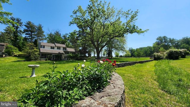 1105 GREEN LANE RD, Malvern, PA 19355