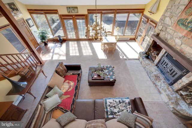 1105 GREEN LANE RD, Malvern, PA 19355