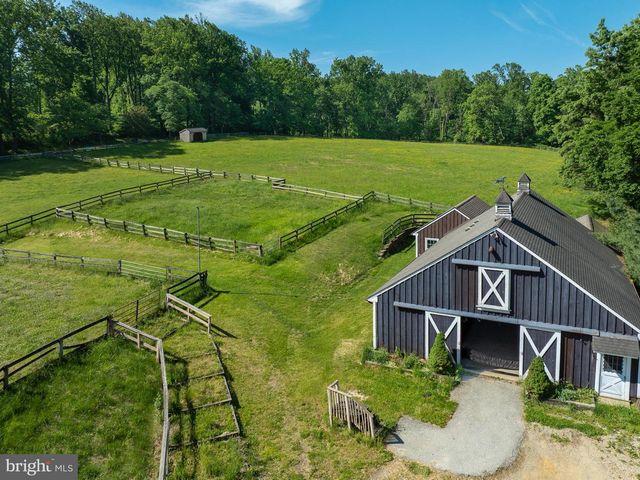 1105 GREEN LANE RD, Malvern, PA 19355