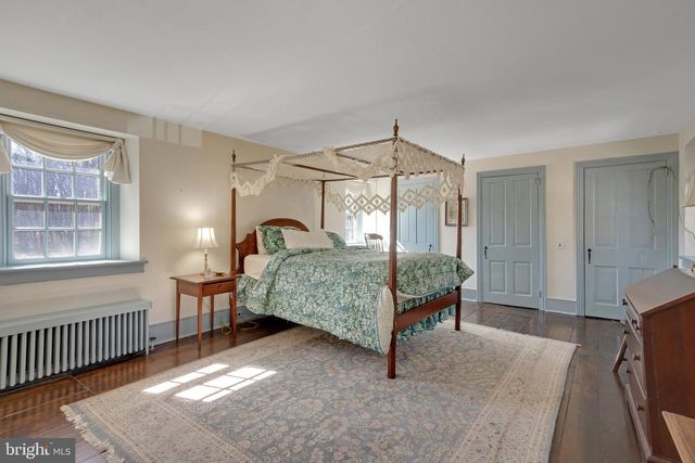 1105 GREEN LANE RD, Malvern, PA 19355