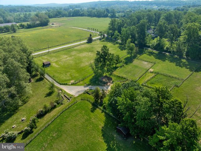 1105 GREEN LANE RD, Malvern, PA 19355