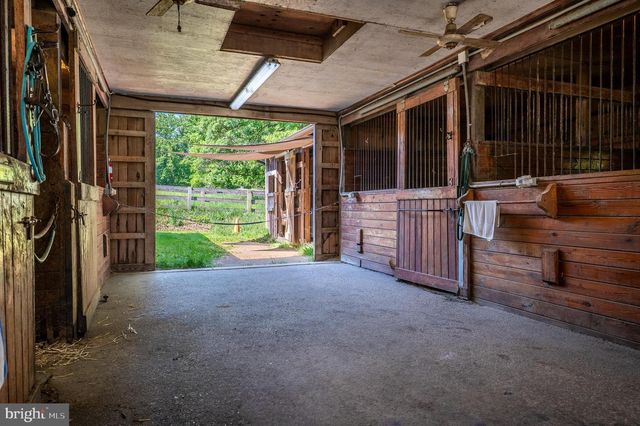 1105 GREEN LANE RD, Malvern, PA 19355