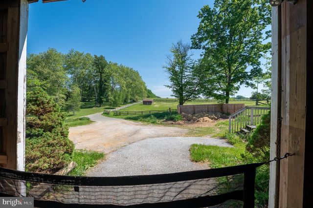 1105 GREEN LANE RD, Malvern, PA 19355