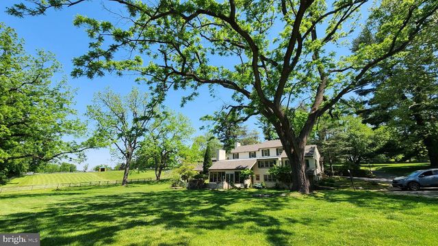 1105 GREEN LANE RD, Malvern, PA 19355
