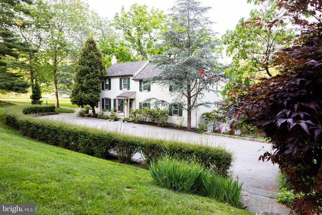 1105 GREEN LANE RD, Malvern, PA 19355