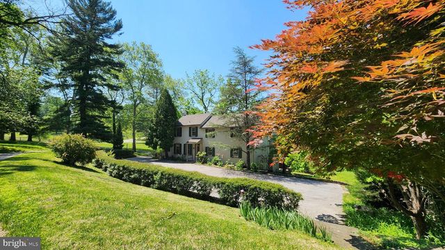 1105 GREEN LANE RD, Malvern, PA 19355
