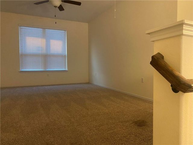 9504 Hunter LN, Austin, TX 78748