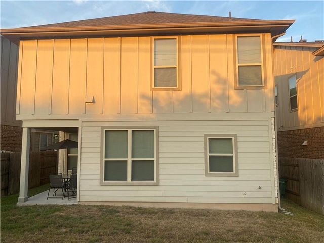 9504 Hunter LN, Austin, TX 78748