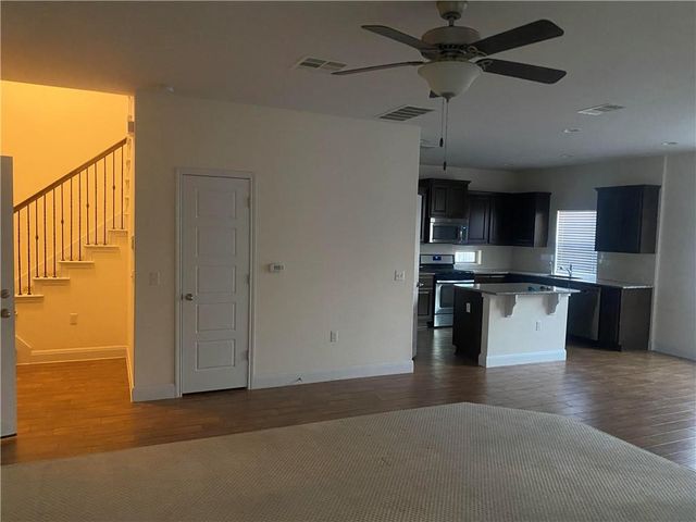 9504 Hunter LN, Austin, TX 78748