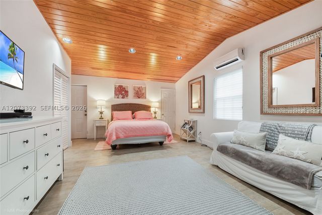 7345 SW 152nd St, Palmetto Bay, FL 33157