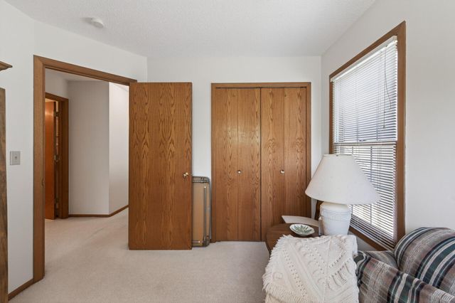 11106 Oregon Avenue S, Bloomington, MN 55438