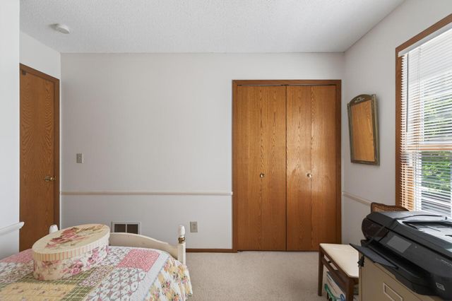 11106 Oregon Avenue S, Bloomington, MN 55438