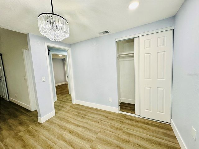 8203 OLIVEWOOD PLACE, Tampa, FL 33615