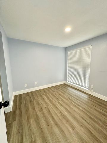 8203 OLIVEWOOD PLACE, Tampa, FL 33615