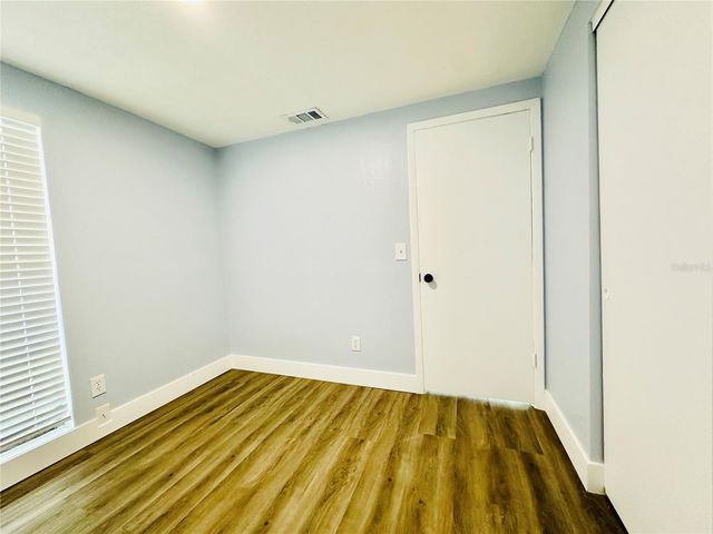 8203 OLIVEWOOD PLACE, Tampa, FL 33615