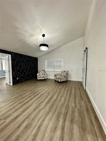 8203 OLIVEWOOD PLACE, Tampa, FL 33615