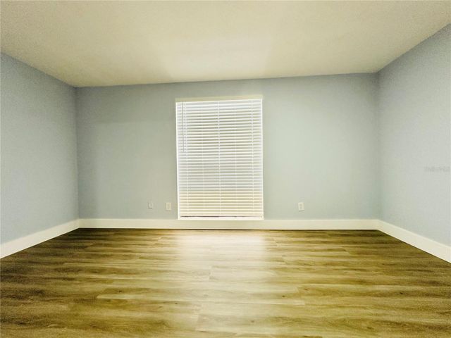 8203 OLIVEWOOD PLACE, Tampa, FL 33615