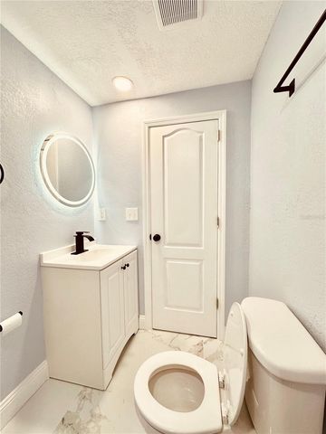 8203 OLIVEWOOD PLACE, Tampa, FL 33615