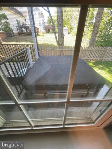 32 TALISMAN DR, Martinsburg, WV 25403